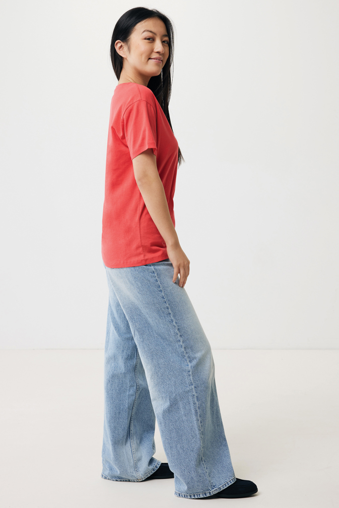 Yala women lightweight recycled cotton t-shirt, luscious red