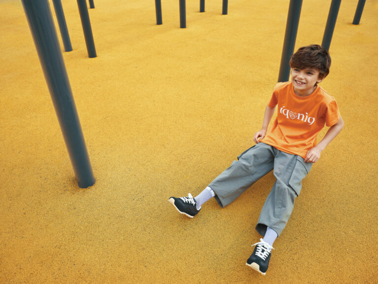 Koli kids lightweight recycled cotton t-shirt, ochre yellow