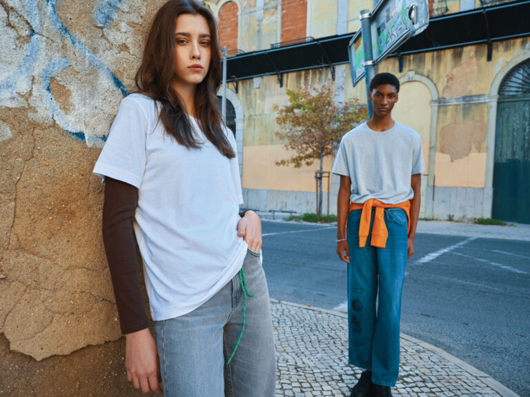 Kakadu relaxed T-Shirt aus recycelter Baumwolle, heather gre