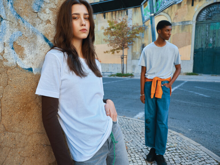 Kakadu relaxed T-Shirt aus recycelter Baumwolle, heather gre