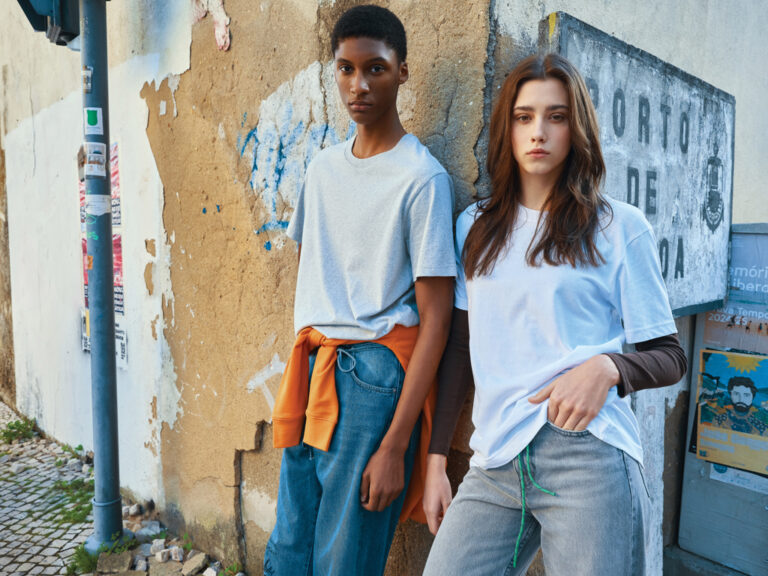 Kakadu relaxed T-Shirt aus recycelter Baumwolle, heather gre