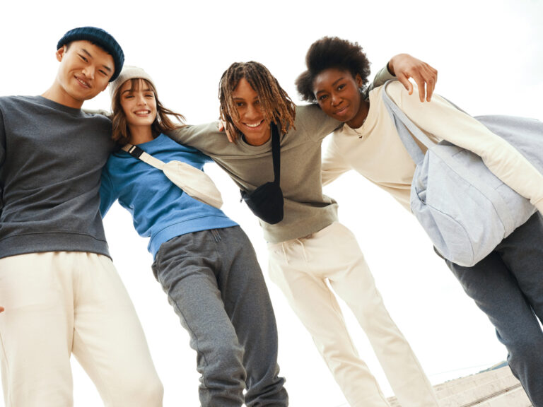 Denali sweatshirt i återvunnen ofärgad bomull, heather blue