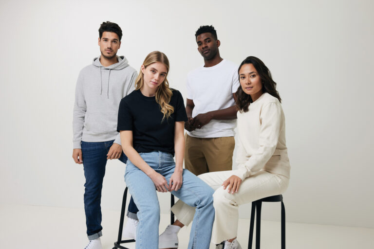 Felpa con cappuccio Torres in cotone riciclato, natural raw