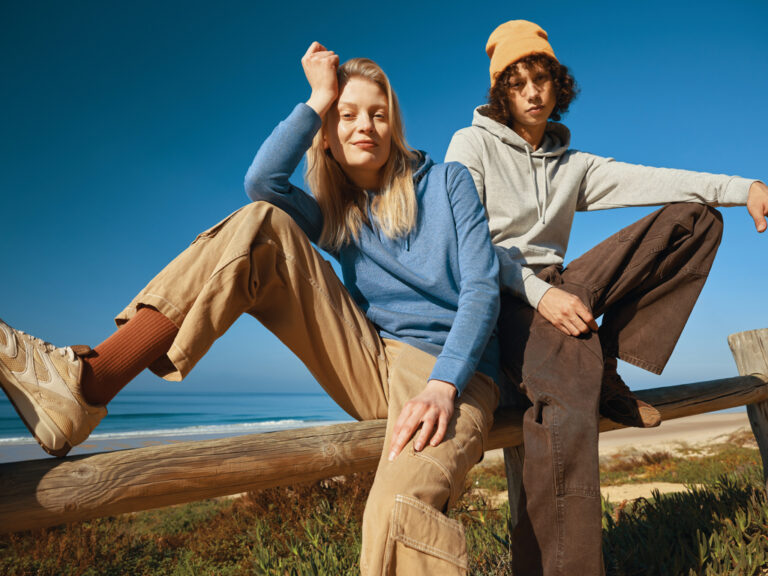Sweat à capuche en coton recyclé et non teinté Torres, heath