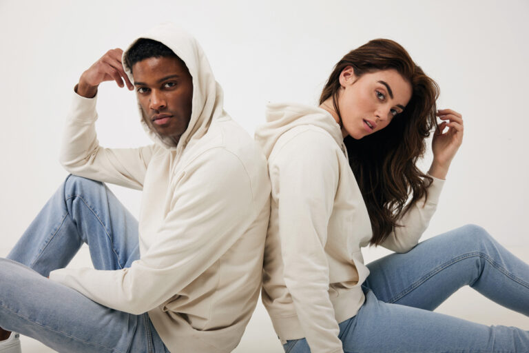 Sweater à capuche léger en coton recyclé Rila, ivory white