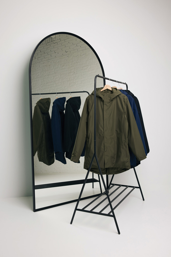 IQONIQ Thelon recycled polyester parka, black