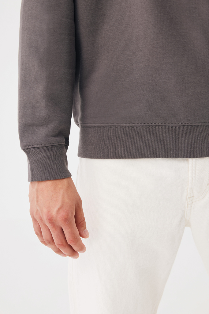 IQONIQ Torla Rundhals-Pullover aus recycelter Baumwolle, anthrazit