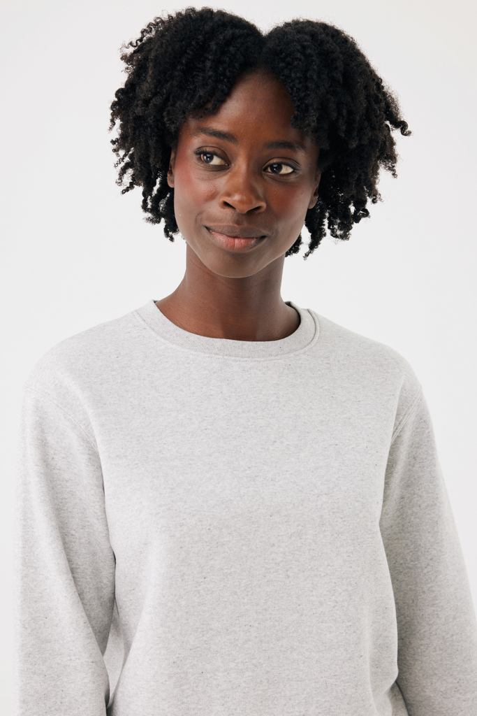 IQONIQ Torla Rundhals-Pullover aus recycelter Baumwolle, light heather grey
